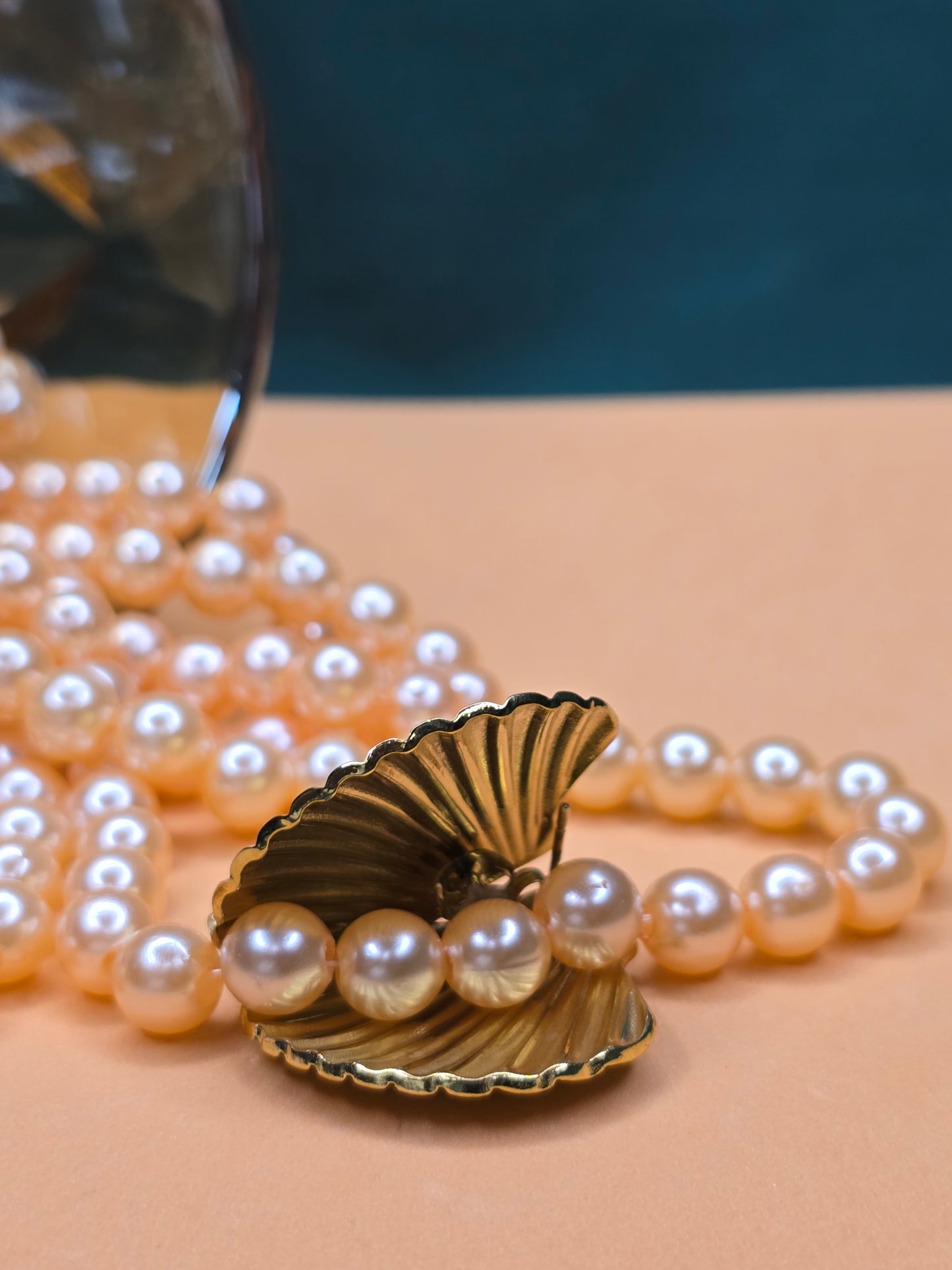 Classic Shells Gold Stainless Steel