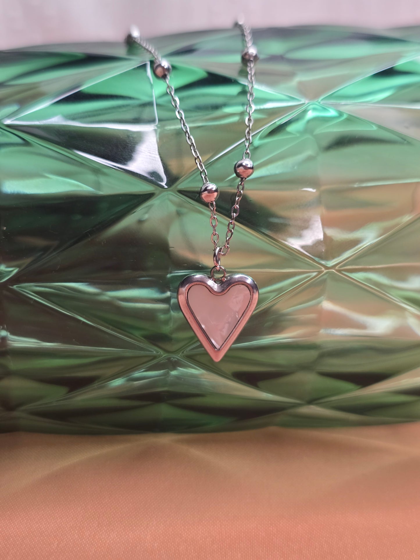 Collar Corazón Concha, Acero Inoxidable y Trenzado Oro