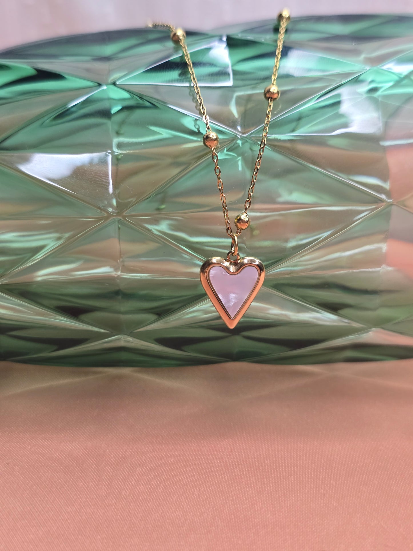 Collar Corazón Concha, Acero Inoxidable y Trenzado Oro