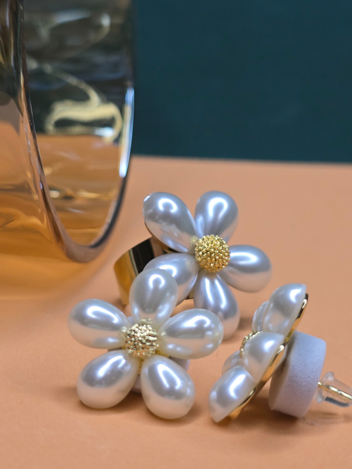 Conjunto de joyas de acero inoxidable con perlas Flowe Power