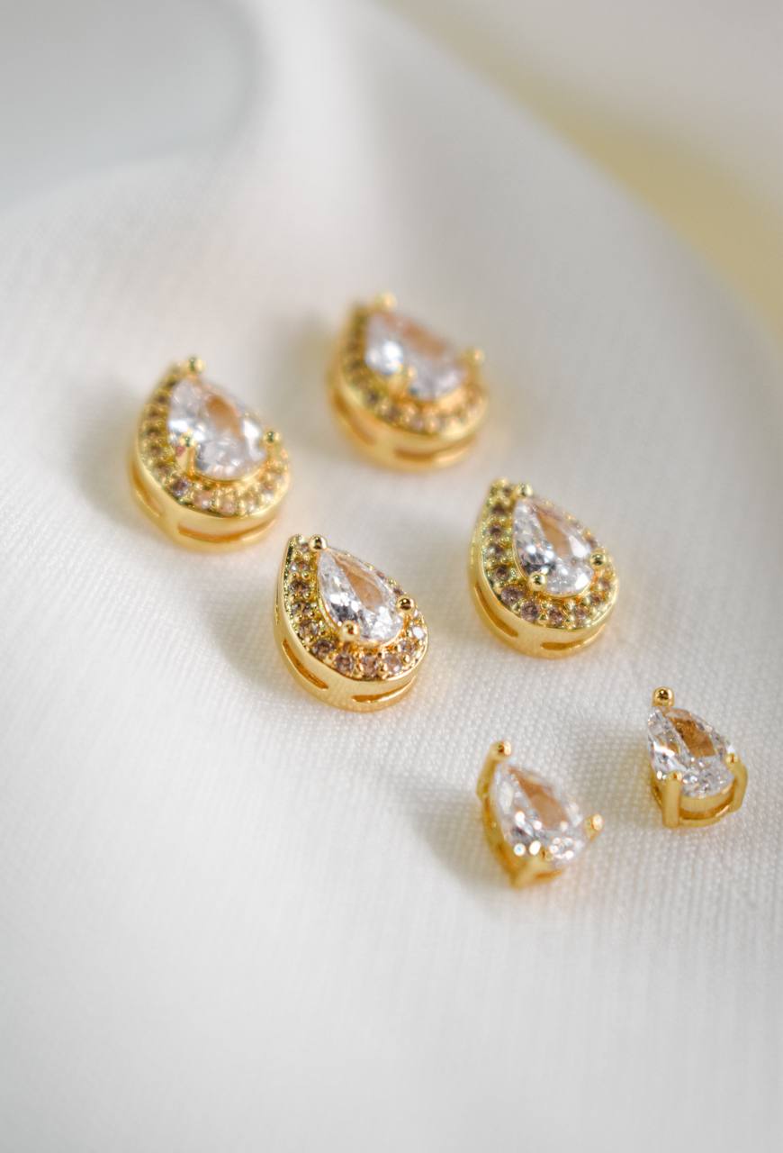 Zircon Drop Shaped Stud Earring with 18k Gold Plaiting