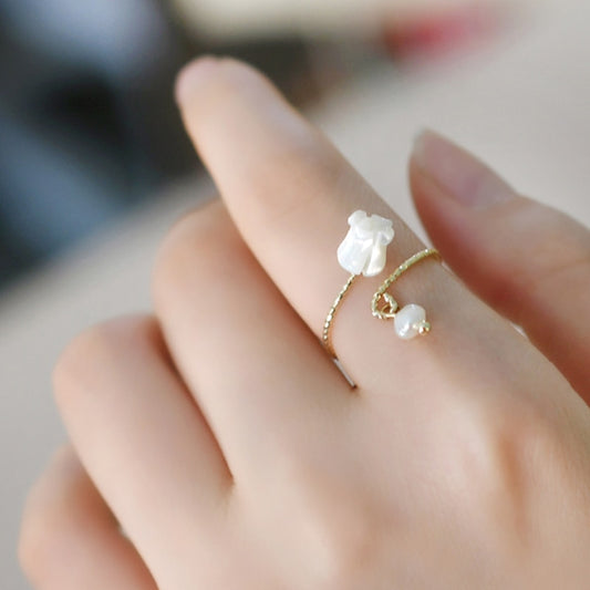 Delicate Natural Freshwater Pearl Shell Flower Ring with high quality Gold Plating and an adjustable Open Design