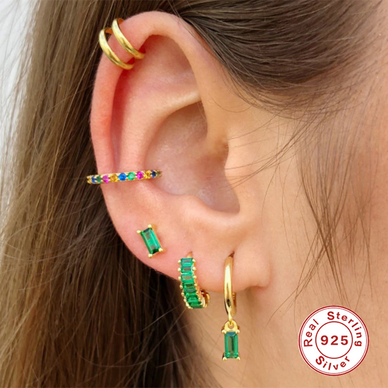 Elegant Silver earrings with green Zirconia