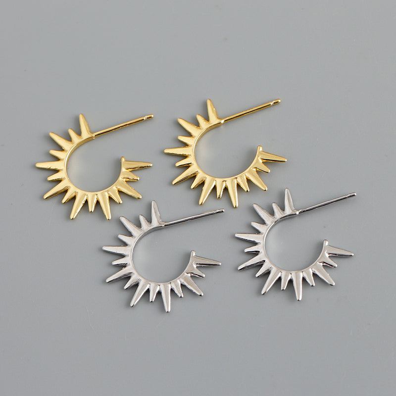 Minimalist Sun Earrings made of 925 Sterling Silver and High Quality Gold Plated