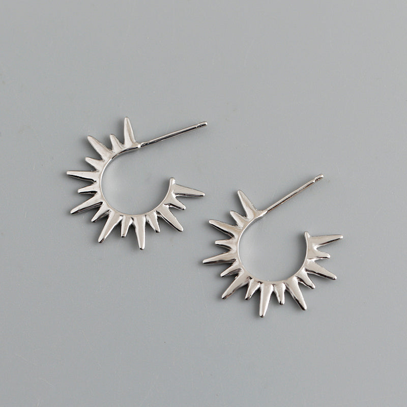 Minimalist Sun Earrings made of 925 Sterling Silver and High Quality Gold Plated