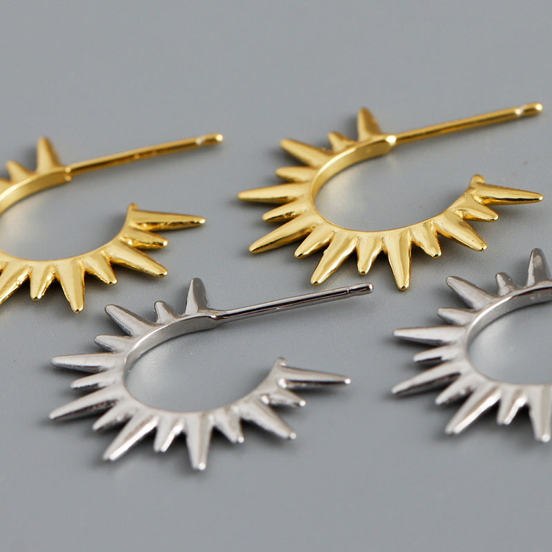 Minimalist Sun Earrings made of 925 Sterling Silver and High Quality Gold Plated