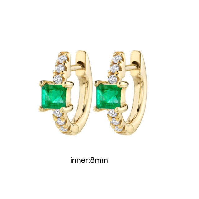 Elegant Silver earrings with green Zirconia