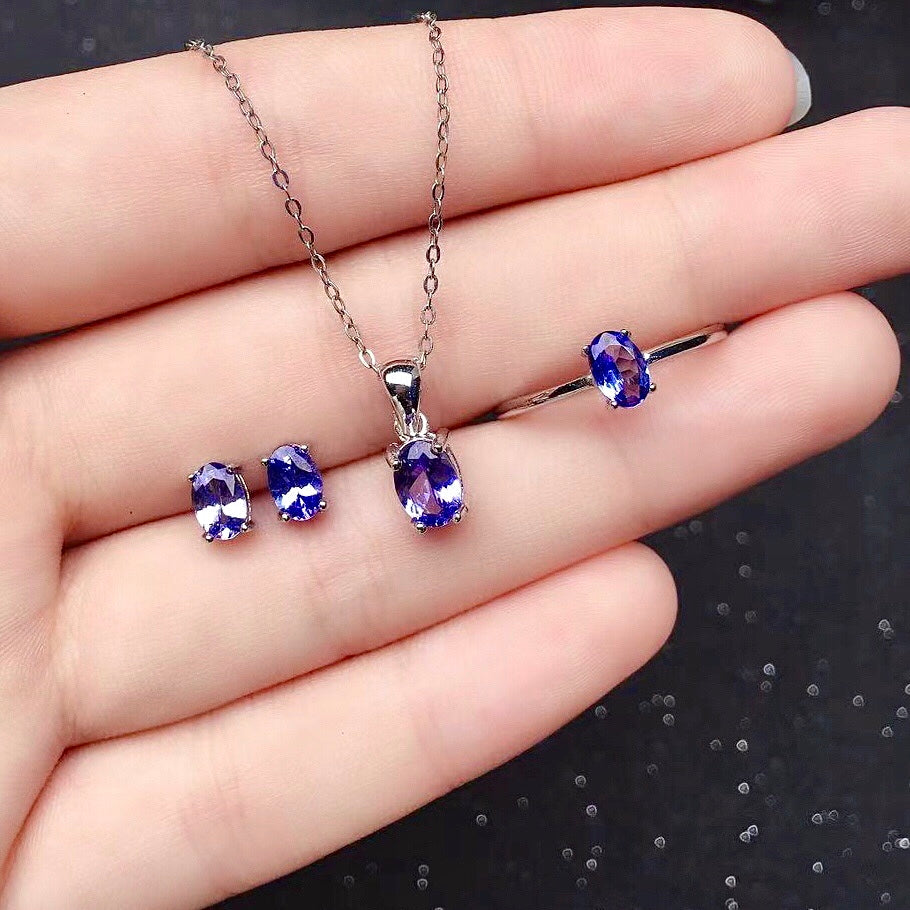 WoW Factor Natural Tanzanite Set: Ring, earrings and Pendant made of 925 Sterling Silver