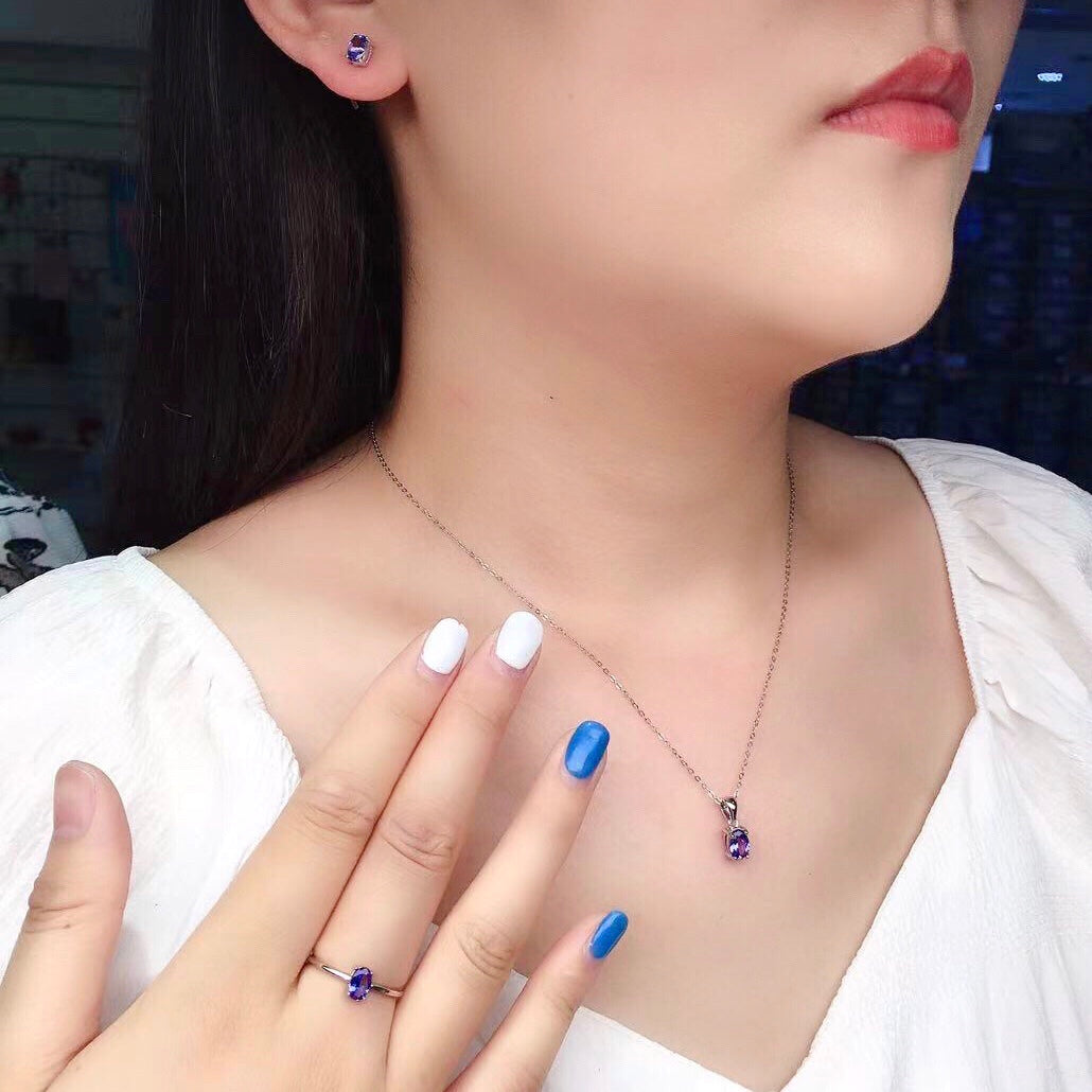 WoW Factor Natural Tanzanite Set: Ring, earrings and Pendant made of 925 Sterling Silver