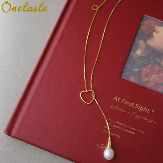 Delicate natural pearl pendant necklace made with 925 Silver and high quality gold plated